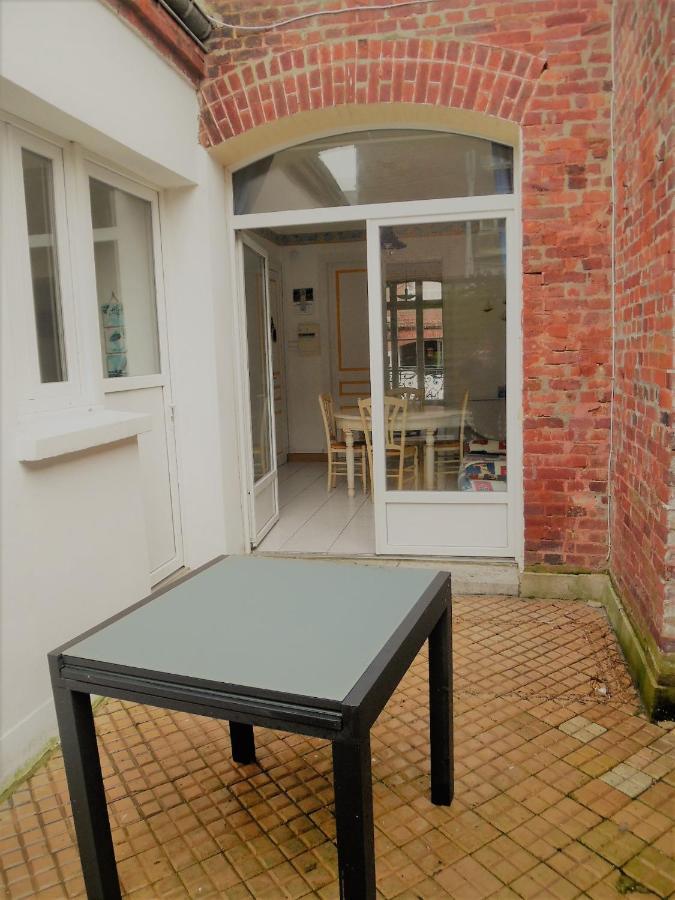 Appartement Avec Cour A 50M De La Plage Mers-les-Bains Eksteriør bilde
